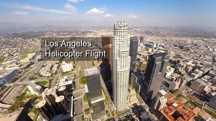 Los Angeles Helicopter Flight - Hanging outside of the helicopter - VR Travel